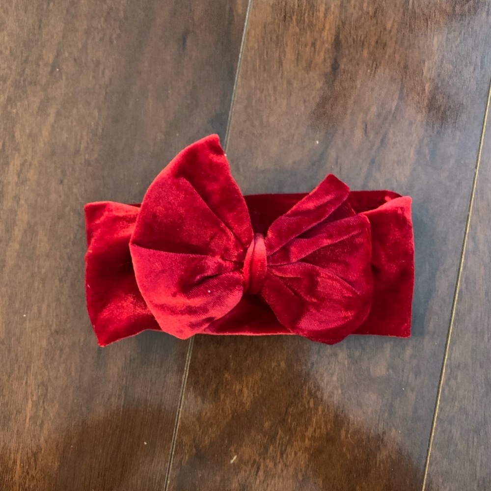 Newborn red velvet bow
